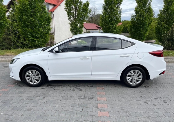 Hyundai Elantra cena 59900 przebieg: 69000, rok produkcji 2019 z Gdańsk małe 301